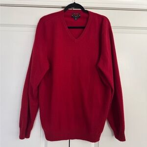 100% Cashmere Club Room Classic Red V-Neck Sweater